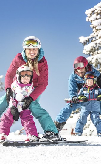 Familienskiurlaub in Snow Space Salzburg © Flachau Tourismus